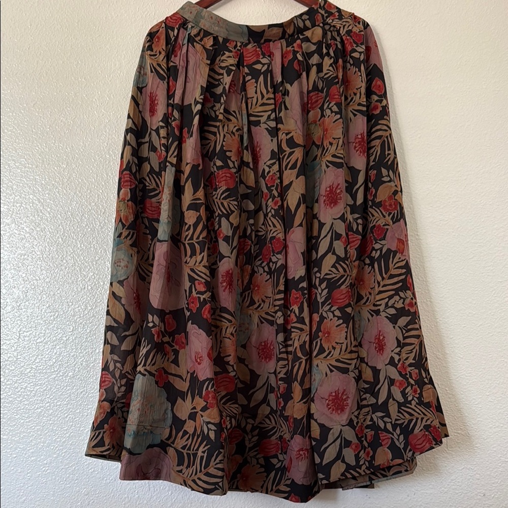 Promesa Black Floral Skirt